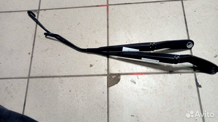 Поводки дворников Шевроле Кобальт