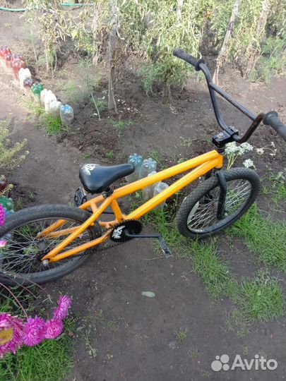 Продаётся трюковой велосипед BMX