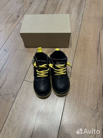 Ботинки демисезонные для девочки 24 размер
