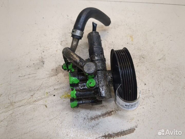 Гур Toyota Corolla E11, 2000