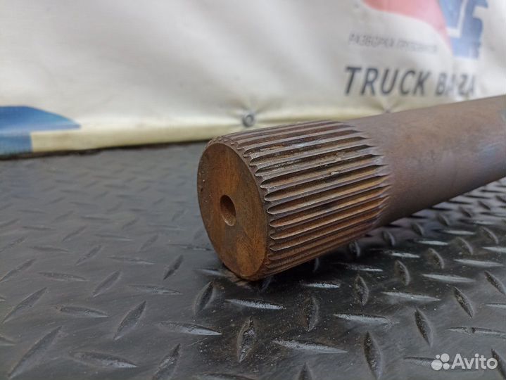 Полуось задняя правая без блокировки