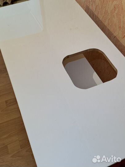 Стол маникюрный