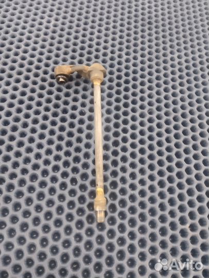 Yamaha FZR750 масло трубка