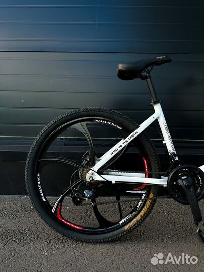 Велосипед на литых дисках