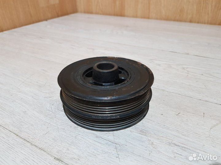 Шкив коленвала Ford Mondeo BD pnba 2010