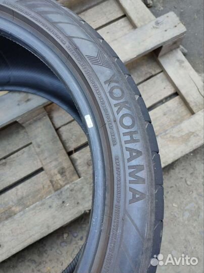 Yokohama Advan Sport V107D 325/35 R22