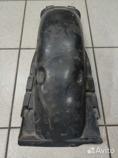 Задний подкрылок Yamaha XJ750