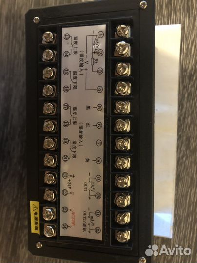 Измеритель температуры и влажности