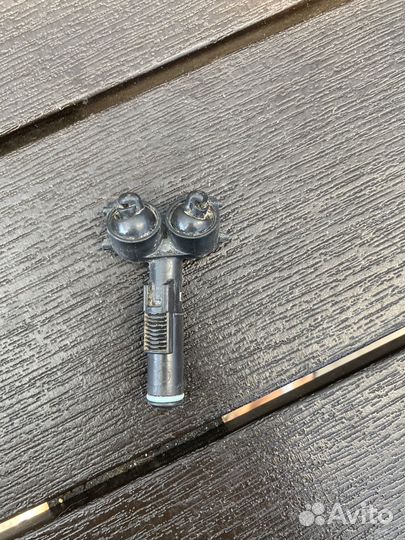 Распылитель форсунки омывателя фары mazda 3 bk