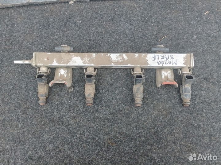 Рампа с форсунками Mazda 3 BK 2.0