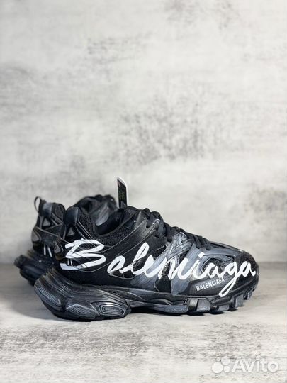 Balenciaga track