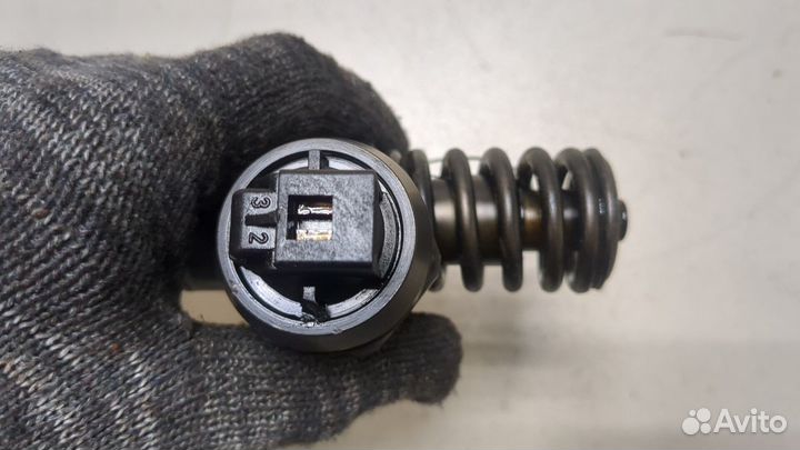 Форсунка топливная Volkswagen Passat 5