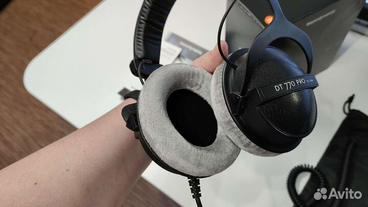Студийные наушники Beyerdynamic DT 770 Pro 250 Ohm