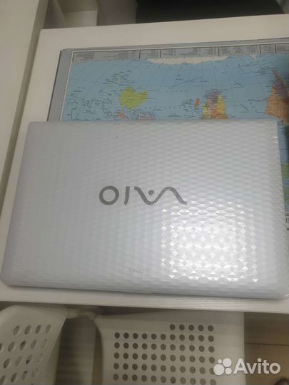 Ноутбук sony vaio 17