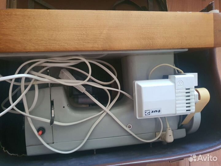 Швейная машинка