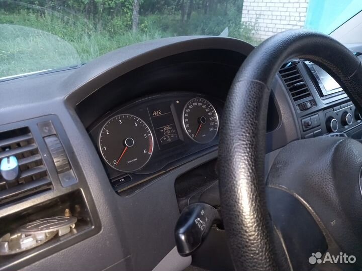 Volkswagen Transporter 2.0 МТ, 2010, 215 000 км