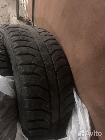 Bridgestone Ice Cruiser 7000 2.25/60 R17 T