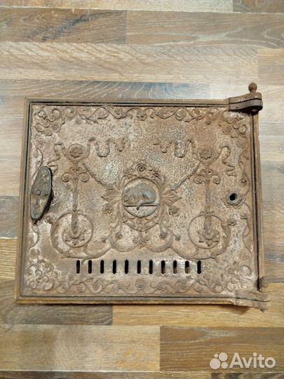 Старинная дверца