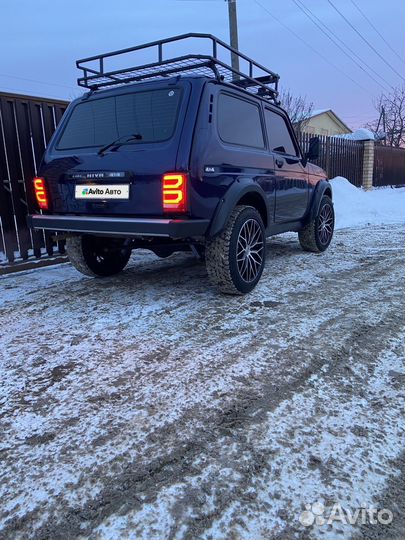 LADA 4x4 (Нива) 1.7 МТ, 2009, 100 000 км