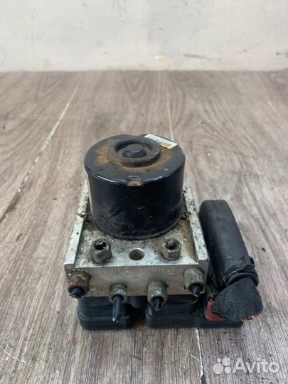 Блок abs Opel Zafira B минивэн Z16XEP 2006