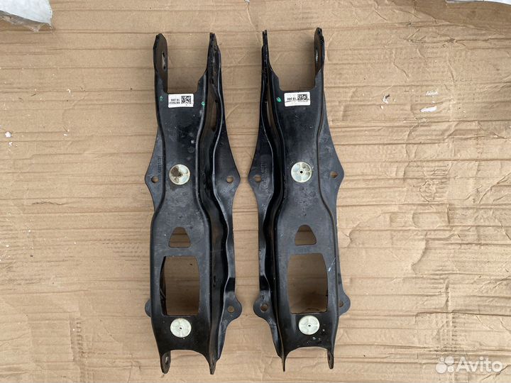 Задние нижние рычаги BMW X5 G05 X6 G06 X7 G07