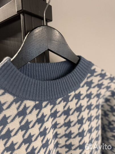 Женский свитер