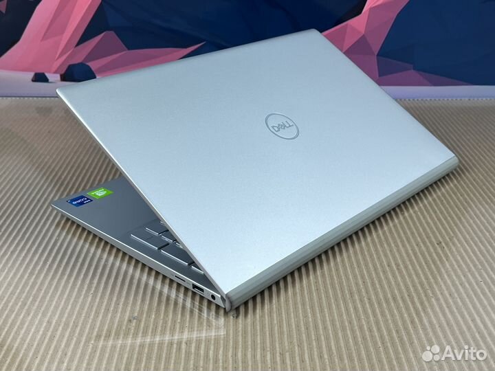 Ультрабук Dell 15/i7-11/16Gb/SSD 512Gb/MX 330