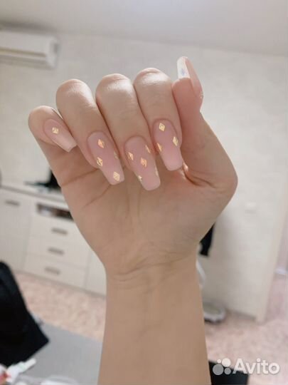 Модель на маникюр/наращивание ногтей