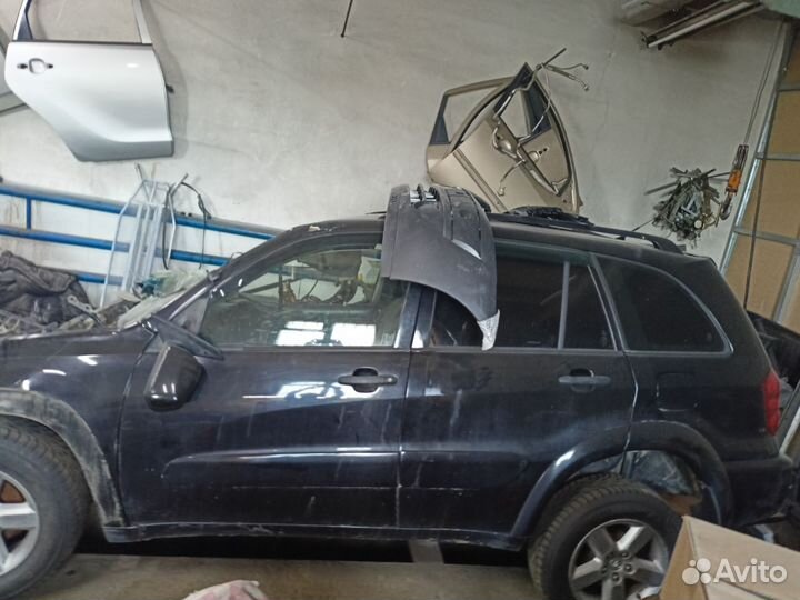 Toyota Rav4 2 поколение в разбор