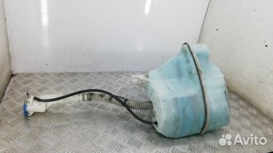 Бачок омывателя land rover freelander 2 (CMA08NL01