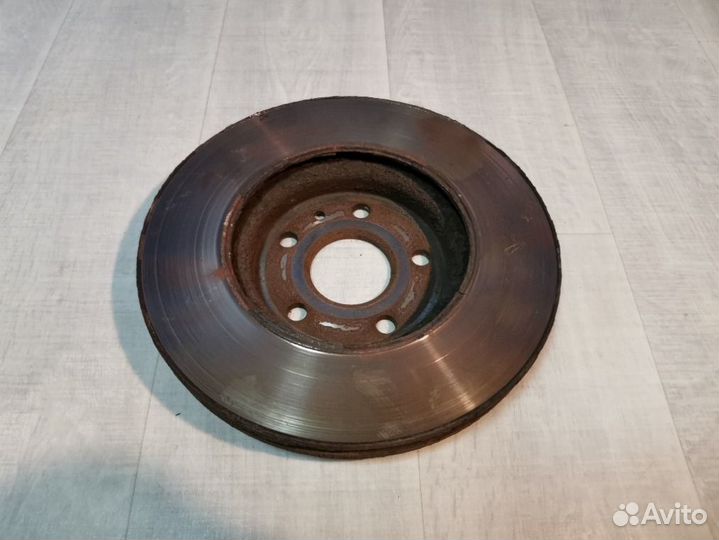 Диск тормозной передний Chevrolet Cruze 1.8 Z18XER