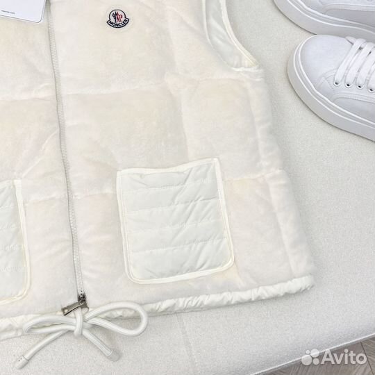 Теплая жилетка Moncler 2024