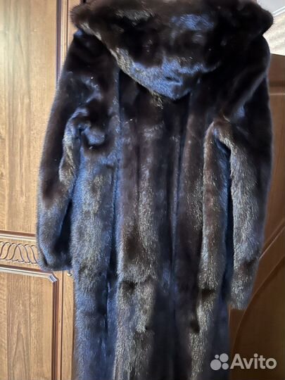 Шуба норковая с капюшоном 50