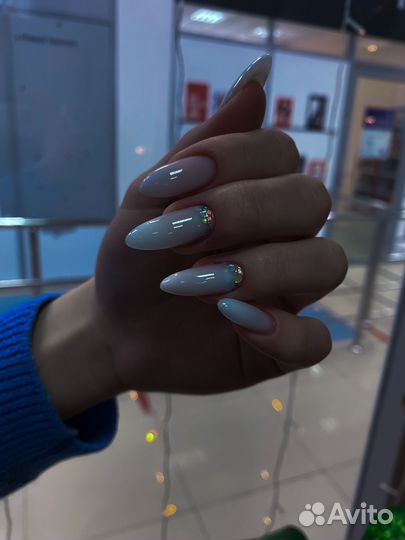 Наращивание ногтей