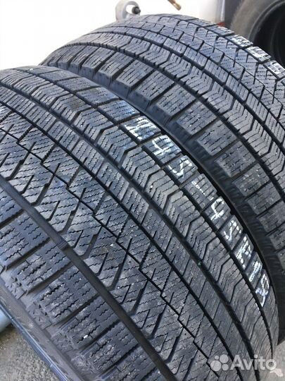 Bridgestone Blizzak Ice 245/45 R18 96S