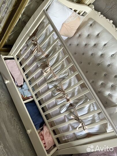 Детская кроватка