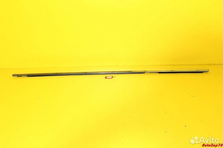 VW Phaeton Молдинг двери задней правой