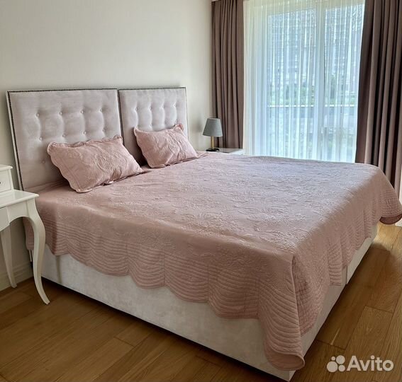 Покрывало на кровать и 2 наволочки