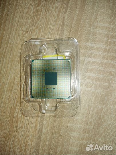 Процессор Ryzen 7 2700