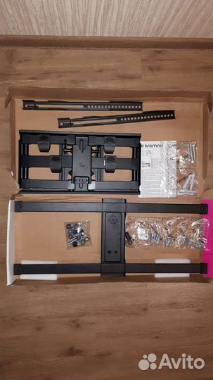 Настенный кронштейн