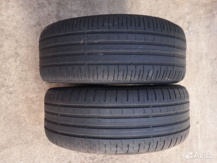 Continental ContiPremiumContact 215/55 R16 93H