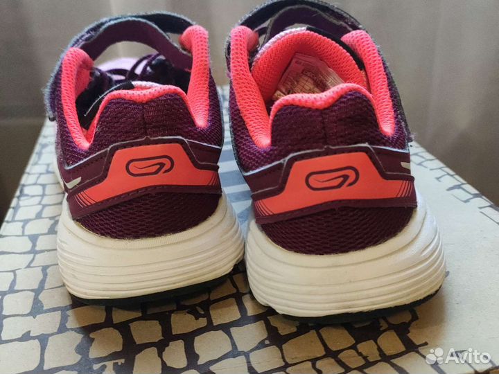 Кроссовки для девочки