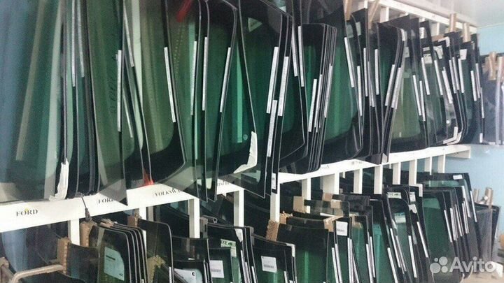 Стекло заднее на Лада Ларгус