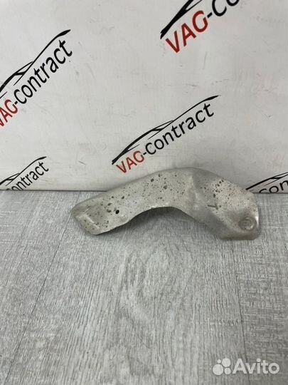 Защитная панель Volkswagen Passat B7 1.8 tfsi 2012