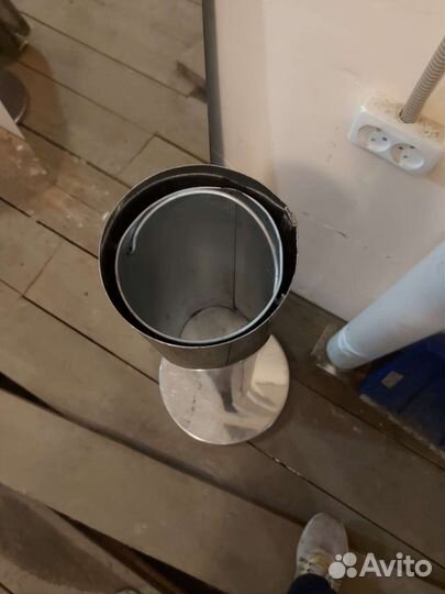 Урна для мусора уличная, прибанкоматная, в кинозал