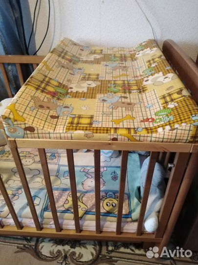 Пеленальная доска на кроватку +матрасик