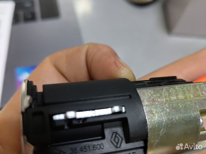 Замок зажигания Largus Оригинал