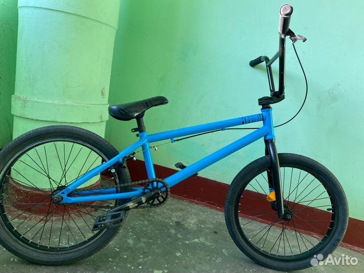 Трюковой велосипед BMX