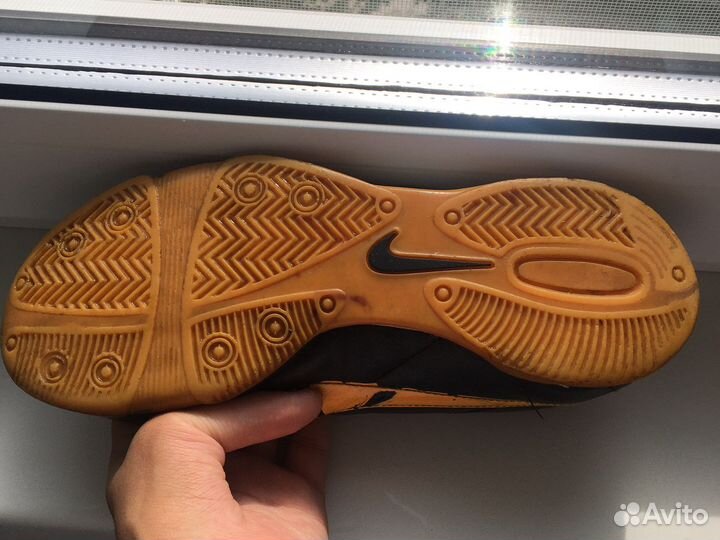 Футзалки nike 37.5 размера