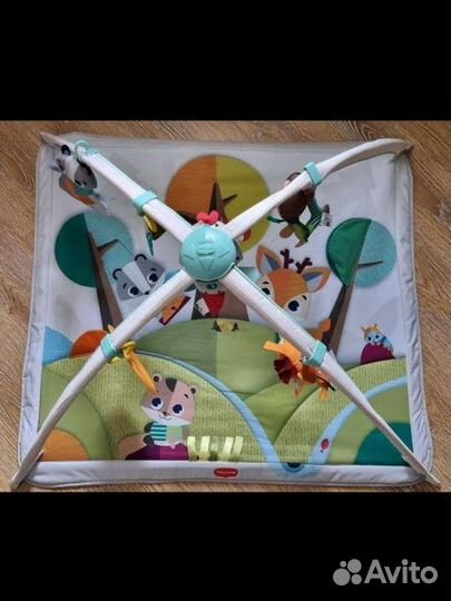 Развивающий коврик tiny love